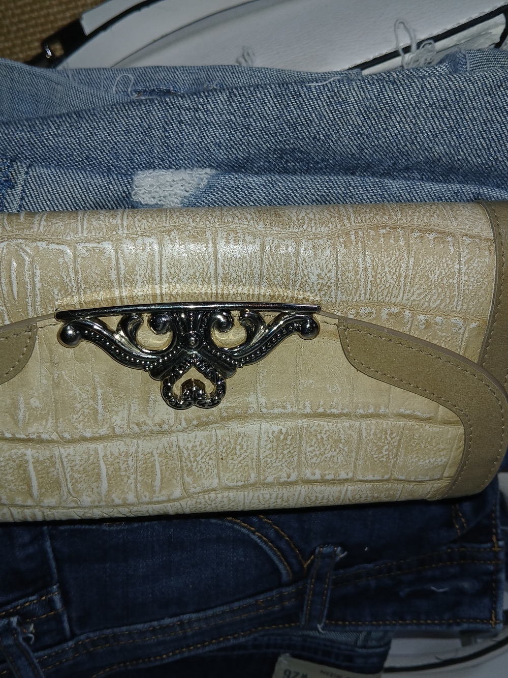 Source Unknown Beige Croc-Embossed Clutch with Ornate Silver-tone Hardware